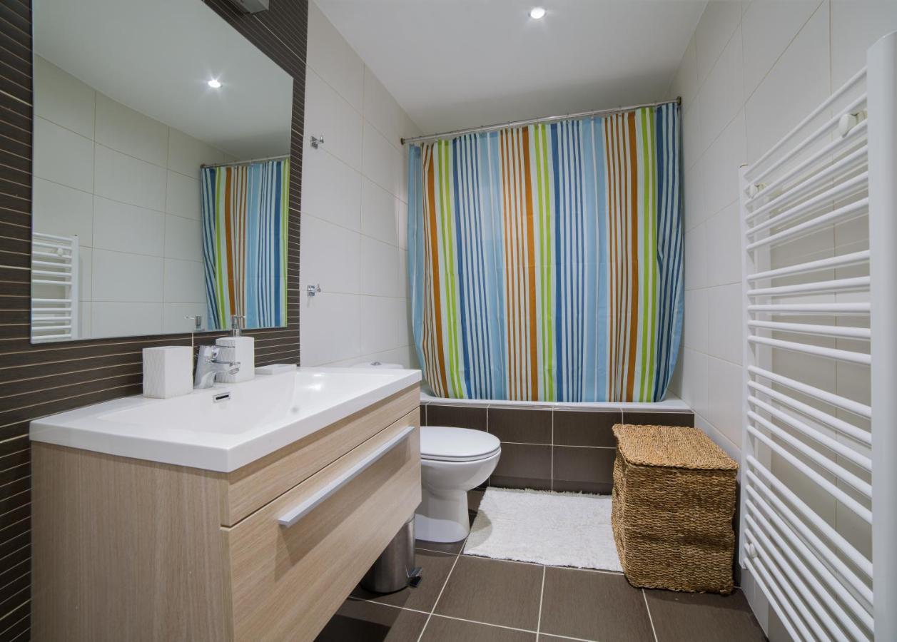 Lovely New Βuild Flat Near Metro - Free Parking Atenas Exterior foto